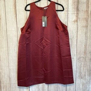 Chic Sleeveless Satin Midi Dress in Deep Red